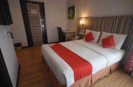 OYO 985 Hotel Nur property in Miri, Serawak, Malaysia